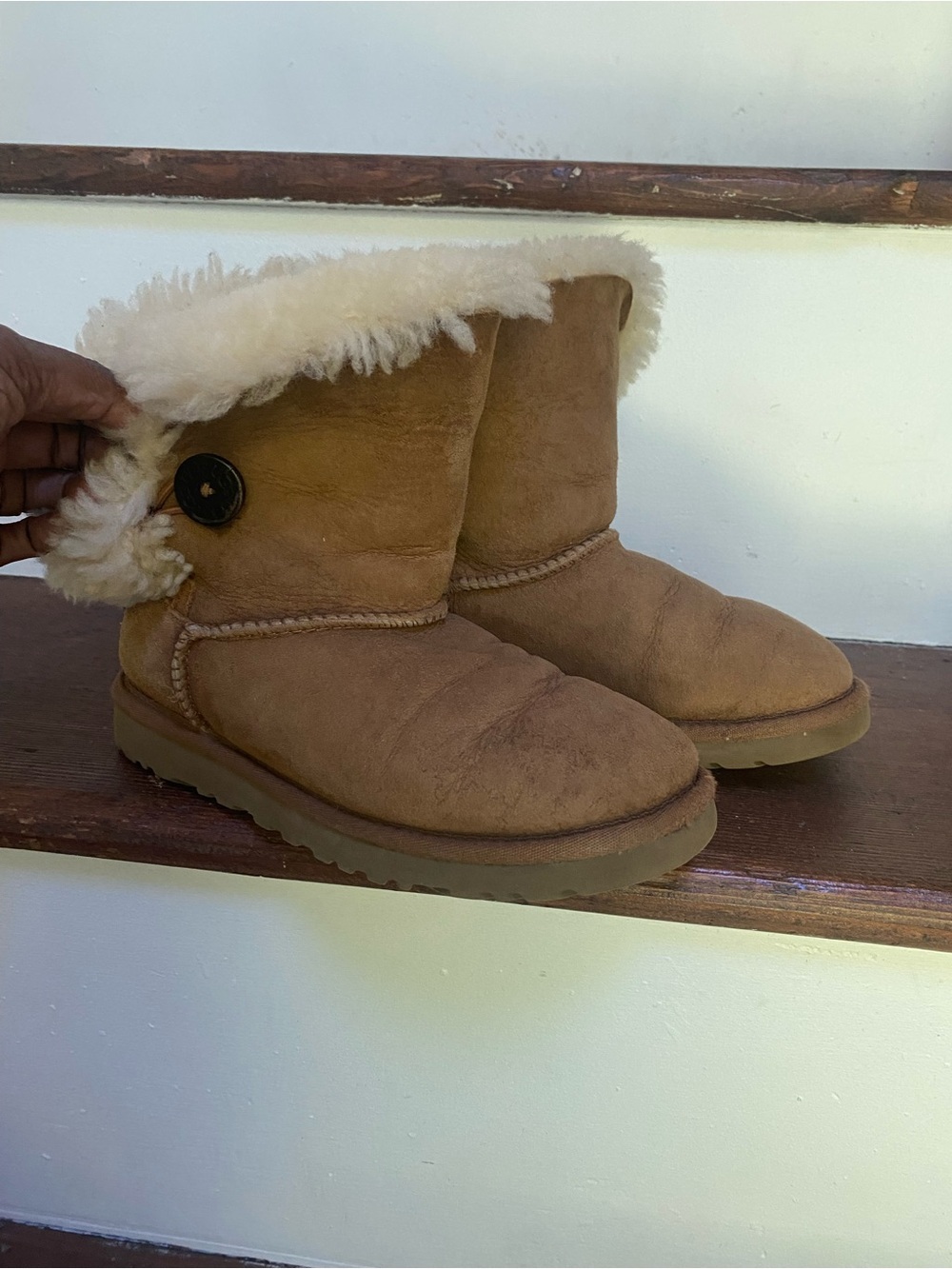 UGG Kids Chestnut Shearling Cuff Boots, Size 3